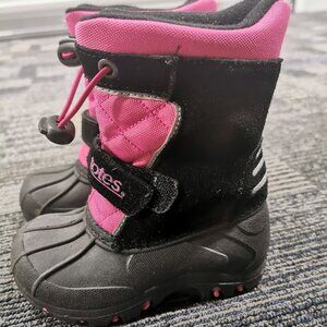 Totes girls winter boots, black and pink size 6
